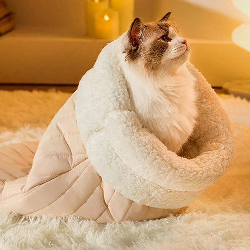  Heated cat tunnel nest bed, offering warmth and a snug space for cats.